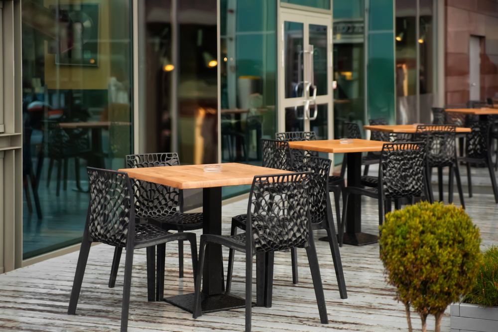 7 Creative Restaurant Table Ideas
